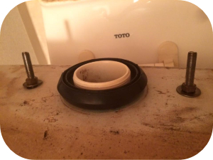 トイレタンクから水漏れしている場合の対処法
